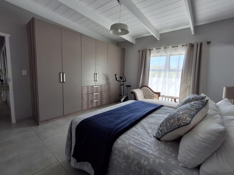 3 Bedroom Property for Sale in Britannia Bay Western Cape